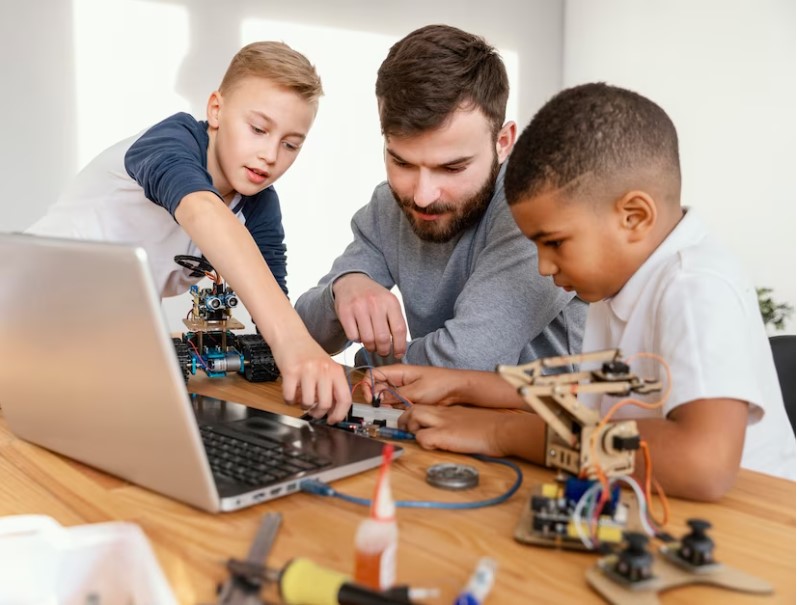 The Role of Technology in Child Safety - itechfy